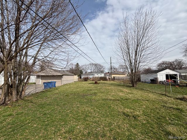 24448 Bolam Avenue, Warren, MI 48089