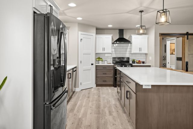 3607 Cordova Loop S, Fargo, ND 58104