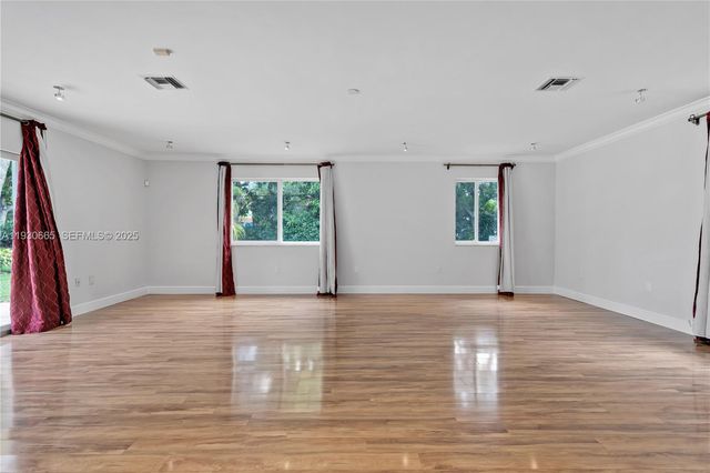 6601 SW 124th St, Pinecrest, FL 33156