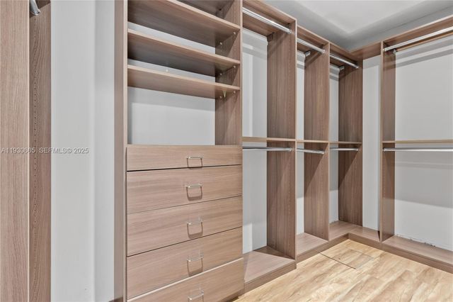 6601 SW 124th St, Pinecrest, FL 33156