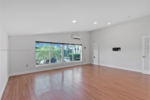 6601 SW 124th St, Pinecrest, FL 33156