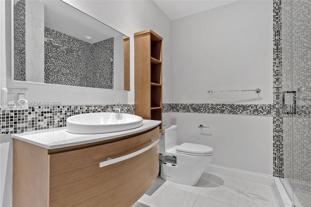 6601 SW 124th St, Pinecrest, FL 33156