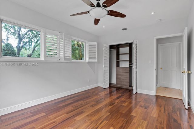 6601 SW 124th St, Pinecrest, FL 33156