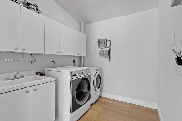 6601 SW 124th St, Pinecrest, FL 33156