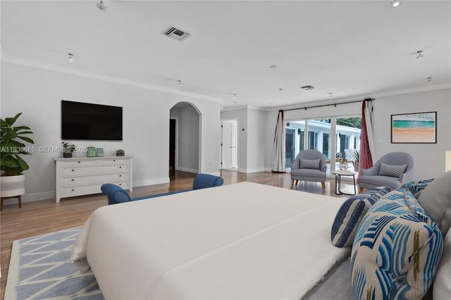 6601 SW 124th St, Pinecrest, FL 33156