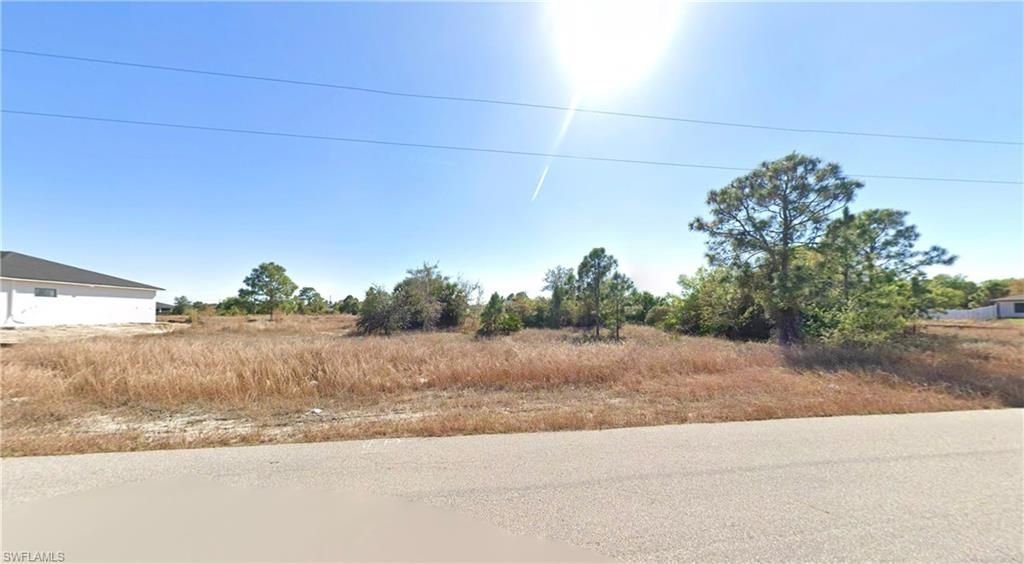 1124 Fontana ST E, LEHIGH ACRES, FL 33974 — photo 2