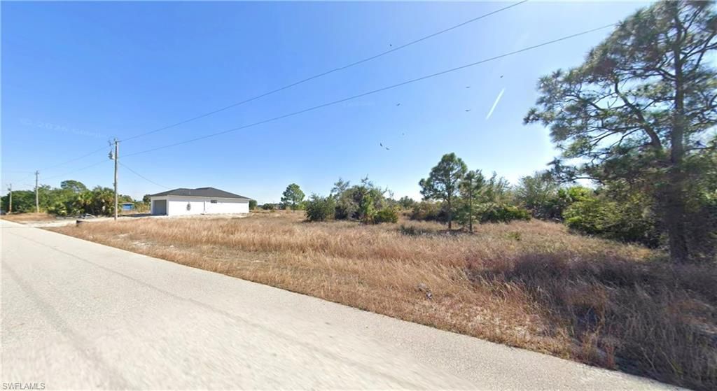 1124 Fontana ST E, LEHIGH ACRES, FL 33974 — photo 3