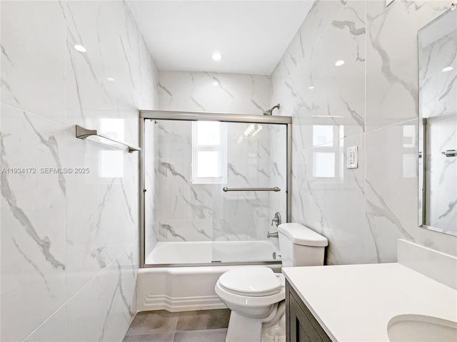 955 Bay Dr 4, Miami Beach, FL 33141