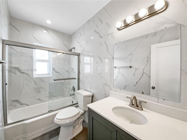 955 Bay Dr 4, Miami Beach, FL 33141