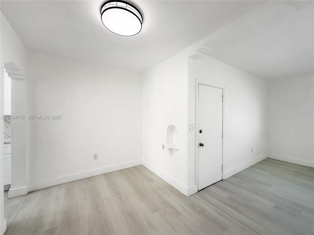 955 Bay Dr 4, Miami Beach, FL 33141