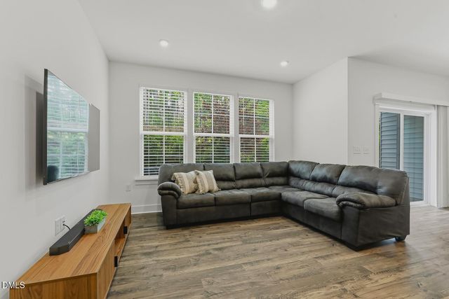 6805 Doddridge Lane, Cary, NC 27519