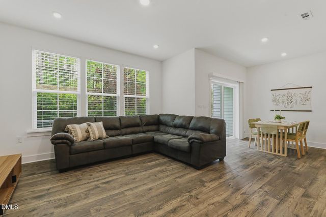 6805 Doddridge Lane, Cary, NC 27519