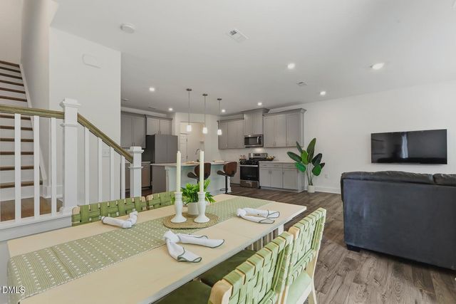 6805 Doddridge Lane, Cary, NC 27519