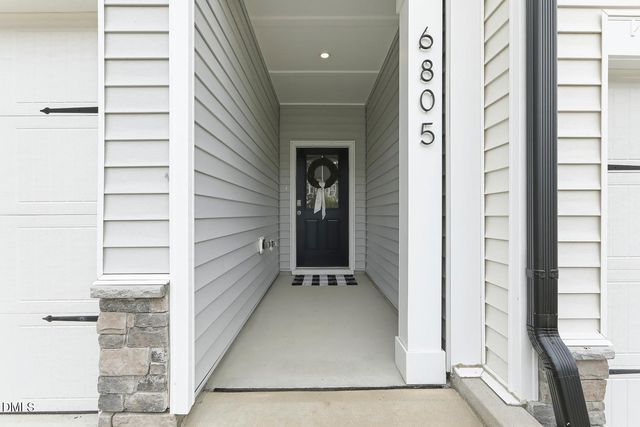 6805 Doddridge Lane, Cary, NC 27519