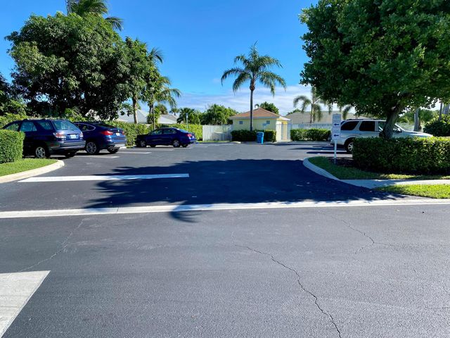 112 Sunset Boulevard, Boynton Beach, FL 33426