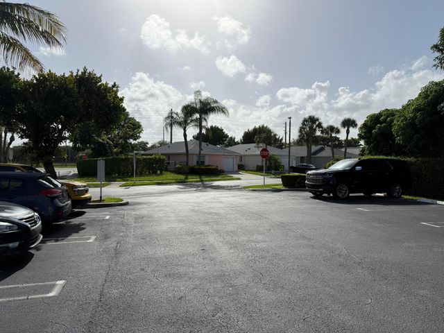 112 Sunset Boulevard, Boynton Beach, FL 33426