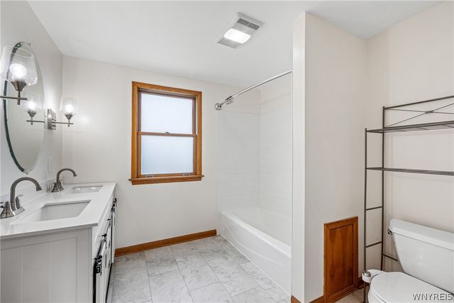 35 Dexter, Tonawanda, NY 14150