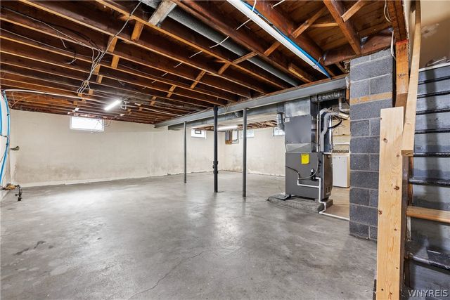 35 Dexter, Tonawanda, NY 14150