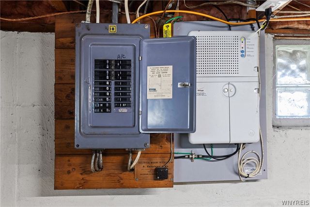 35 Dexter, Tonawanda, NY 14150