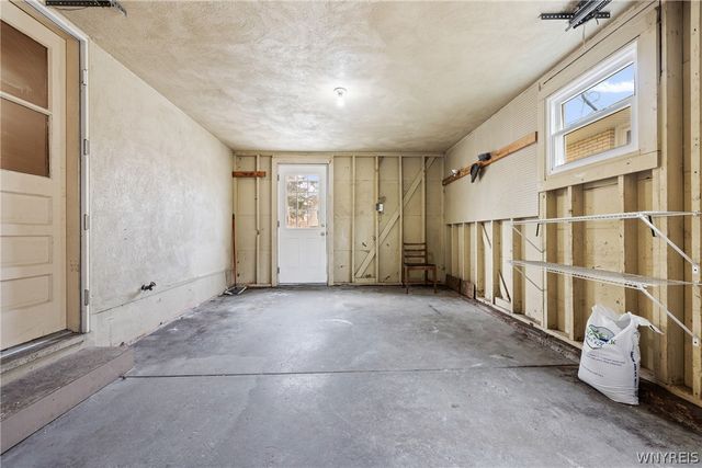 35 Dexter, Tonawanda, NY 14150