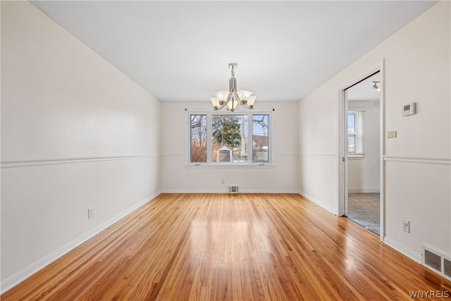 35 Dexter, Tonawanda, NY 14150