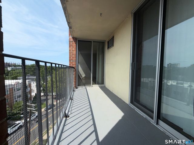 87 Glenbrook Road 7G, Stamford, CT 06902