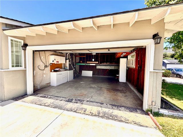 139 N Vecino, Glendora, CA 91741