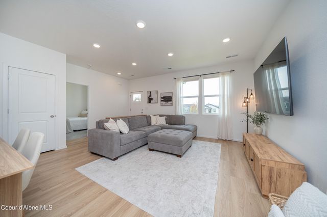 5150 E ANTARES LN, Post Falls, ID 83854