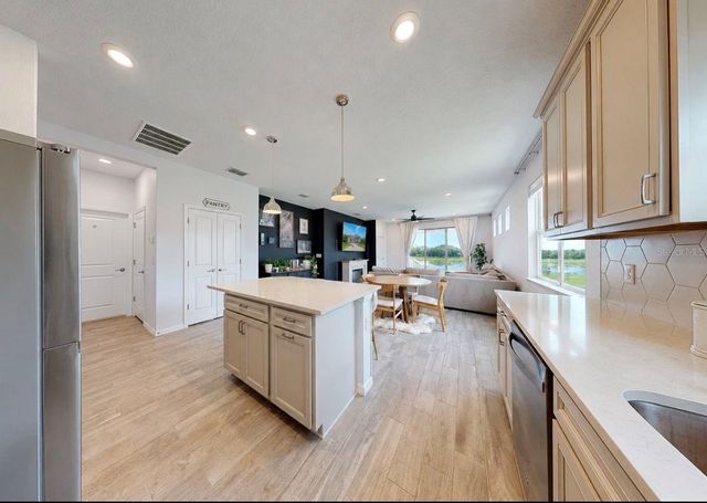 6206 MOORING LINE CIRCLE, Apollo Beach, FL 33572