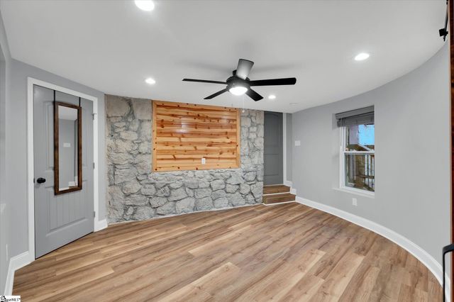 19 Granada Drive, Greenville, SC 29605