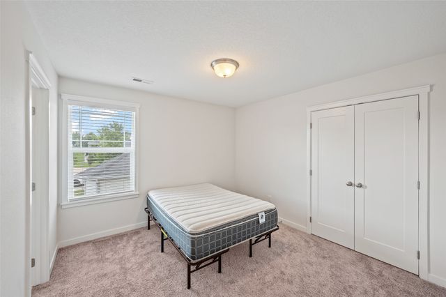 2707 NW 165th Lane, Clive, IA 50325