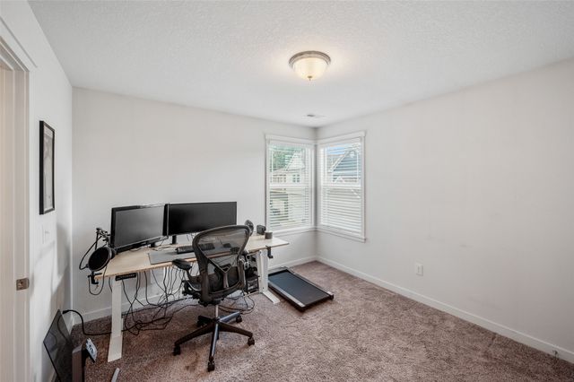 2707 NW 165th Lane, Clive, IA 50325