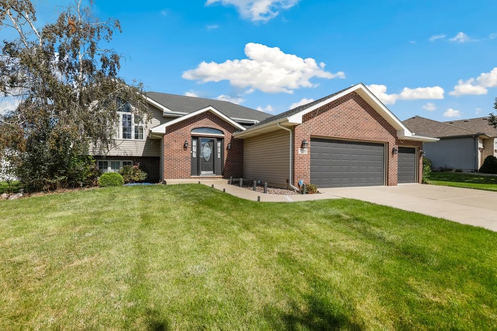 7910 W 92nd Avenue, Crown Point, IN 46307 — photo 2