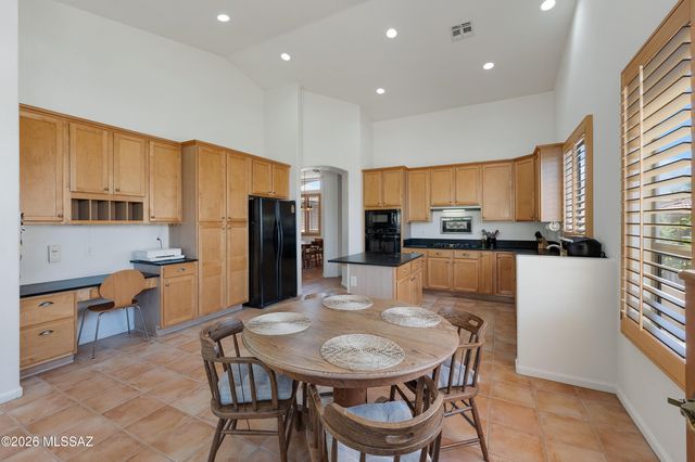39020 S Moonwood Drive, Tucson, AZ 85739