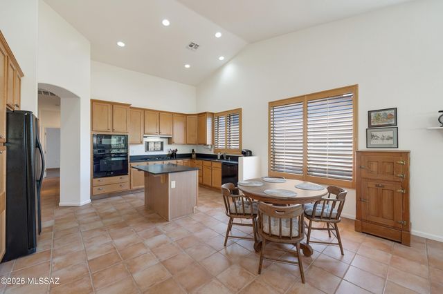 39020 S Moonwood Drive, Tucson, AZ 85739