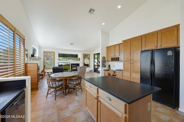 39020 S Moonwood Drive, Tucson, AZ 85739
