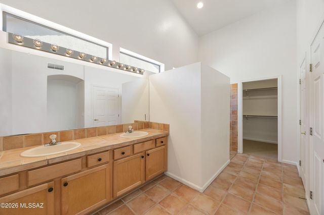 39020 S Moonwood Drive, Tucson, AZ 85739