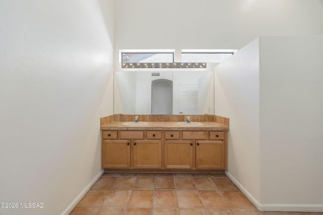 39020 S Moonwood Drive, Tucson, AZ 85739