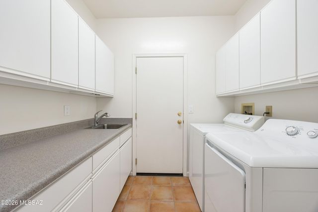 39020 S Moonwood Drive, Tucson, AZ 85739