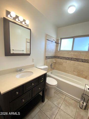 8215 E WINDSOR Avenue, Scottsdale, AZ 85257