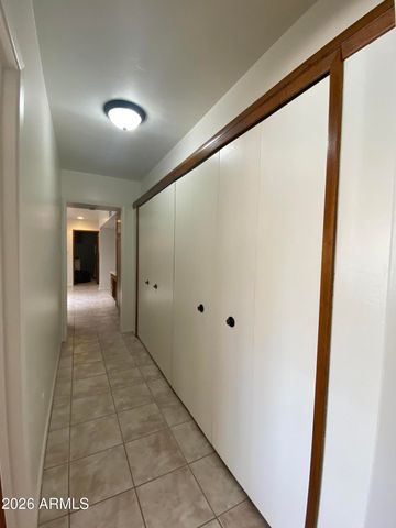 8215 E WINDSOR Avenue, Scottsdale, AZ 85257