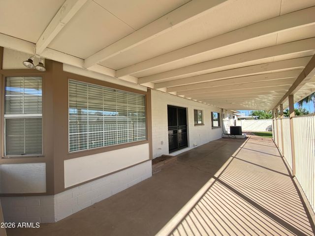 8215 E WINDSOR Avenue, Scottsdale, AZ 85257
