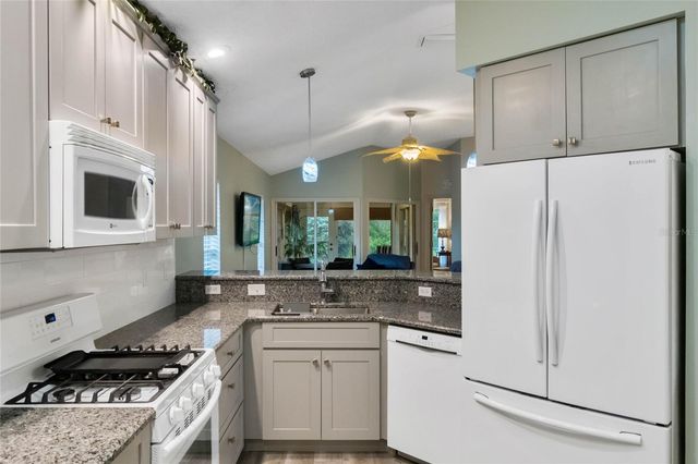 21721 KING RICHARDS WAY, Leesburg, FL 34748