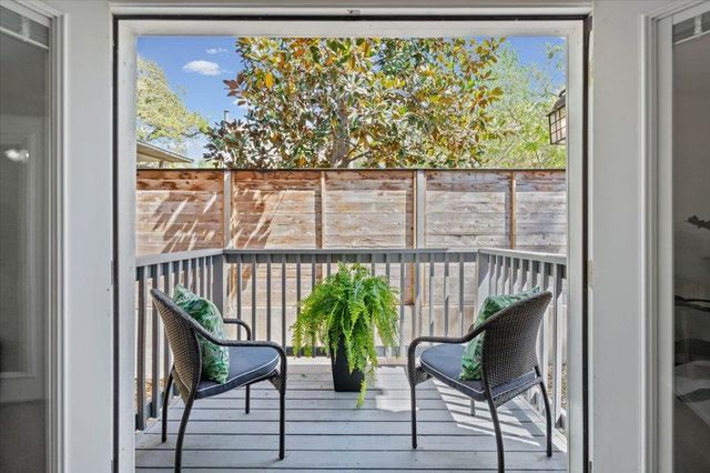 2208 Enfield RD 107, Austin, TX 78703