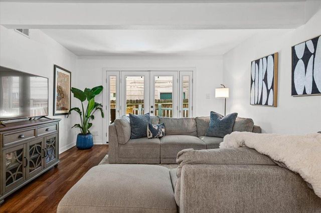 2208 Enfield RD 107, Austin, TX 78703