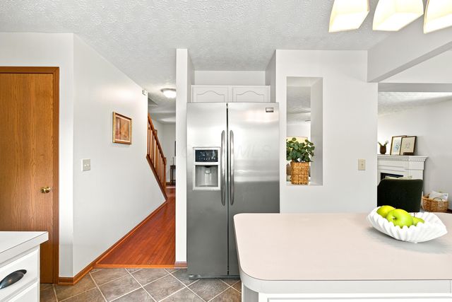 361 Shawnee Loop S, Pataskala, OH 43062