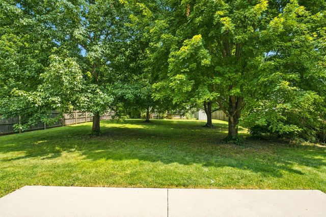 361 Shawnee Loop S, Pataskala, OH 43062