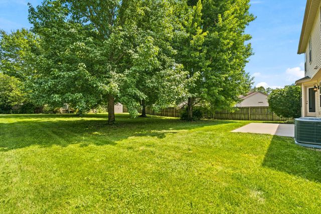 361 Shawnee Loop S, Pataskala, OH 43062