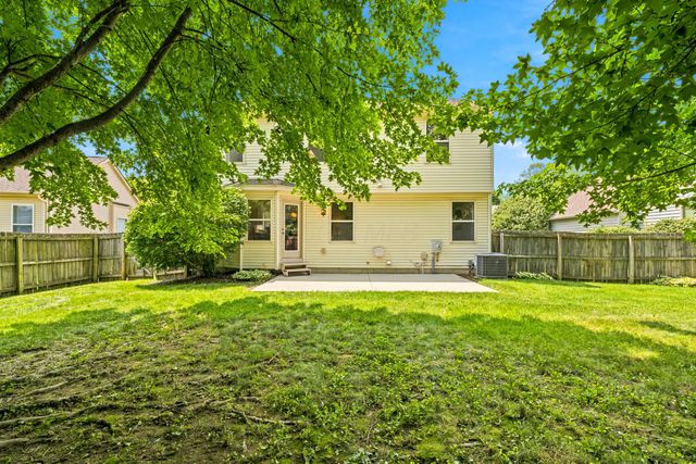 361 Shawnee Loop S, Pataskala, OH 43062