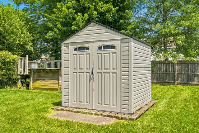 361 Shawnee Loop S, Pataskala, OH 43062